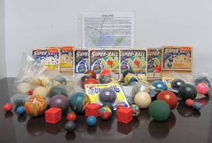 lot 82 image: Collection of Vintage Super Balls