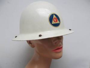 lot 89 image: Original Vintage 1960s CIVIL DEFENSE Helmet