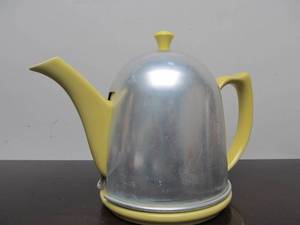 lot 142 image: Vintage Yellow HALL Teapot wMatching Chrome Insulated Dome Cover
