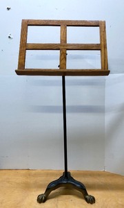 lot 206 image: Antique 1920s era Music Stand wCast Iron Clawfoot Base