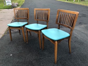 lot 201 image: 3 Excellent Condition Mid Century STAKMORE Foldable Chairs