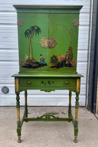 lot 7 image: Vintage 1940s-50s Oriental Hand Painted Cabinet