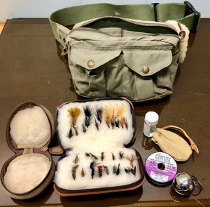 lot 264 image: Group of Fly Fishing Supplies & Hand Tied Lures - LL Bean & Filson