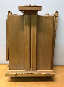 lot 335 image: Quality Richeson Portable Artists Easel