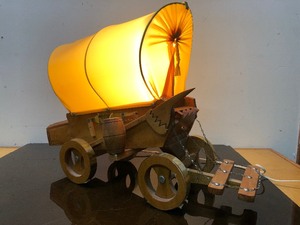 lot 345 image: Excellent Condition Working Vintage Stagecoach Lamp