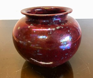 lot 372 image: Hand Signed Oxblood Art Pottery Vase