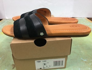 lot 416 image: Brand New Unworn UGG Ximena Sandals - Size 8