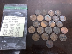 lot 438 image: Lot of 23 Great Britain Half Pennies 1861-1919