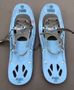 lot 471 image: Tubbs Flex ESC Snowshoes