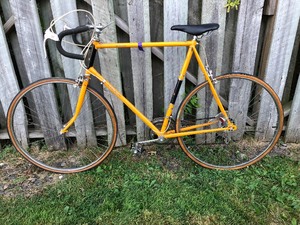 lot 497 image: Vintage RALEIGH Mens Yellow Bicycle 