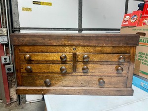 lot 493 image: Very Nice Antique 1880s Carpenters Chest