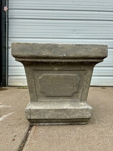 lot 412 image: Heavy Solid Cement Garden Pedestal Stand Monument Base