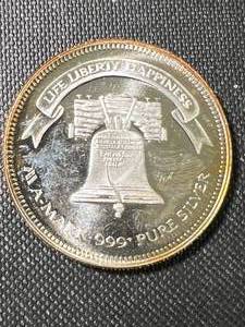 1 TROY OZ .999 FINE SILVER LIBERTY ROUND