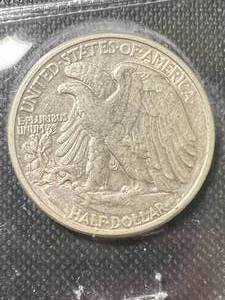 1942 US WALKING LIBERTY HALF DOLLAR