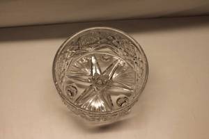 lot 202 image: Vintage Crystal Footed Bowl