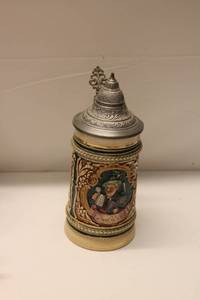 lot 220 image: Assorted Beer Steins and Mugs Collection - 8 Pieces