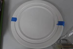 lot 17 image: Assorted Kitchen Tools and Pyrex Lid