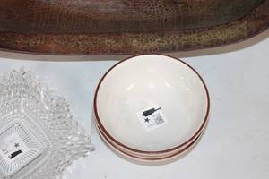 lot 21 image: Lot of Assorted Kitchenware Vintage Tray, Glass Dish, and Ceramic Bowls