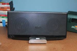 lot 43 image: Mixed Lot of Electronics, Fitness Items, and More