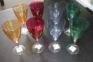 lot 75 image: Lot of Assorted Glassware, Sunglasses, and Decorative Items