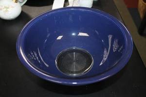 lot 97 image: Decorative Ceramic and Porcelain Tableware Collection