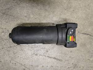 lot 8 image: Parker hydraultic filter assembly