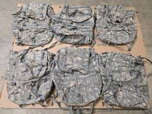 lot 44 image: 6 Rucksacks and waist belts