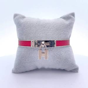 Herms�Leather & Lock Bangle Bracelet - Red
