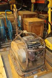 lot 771 image: 1992 Wacker 294-kg Gas Walk Behind Plate Compactor BPU3345R