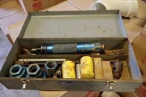 lot 779 image: Tapping Tool with Case
