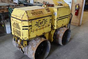 lot 763 image: Wacker RT820 Trench Roller
