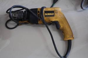 lot 844 image: DeWalt 12 Hammerdrill DW511