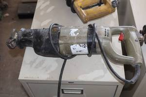lot 848 image: Porter-Cable Tiger Saw Reciprocating Saw 737