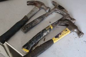 lot 860 image: Lot of (4) Assorted Hammers