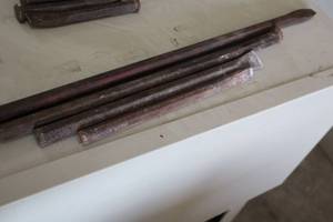 lot 870 image: Lot of (4) Chisels