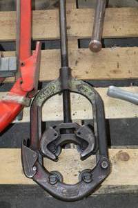 lot 895 image: Reed No. H4 Pipe Cutter