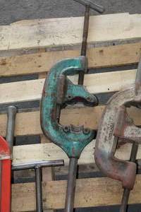 lot 896 image: No. 44-S Pipe Cutter