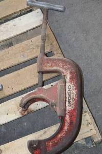 lot 898 image: Ridgid No. 6-S Heavy Duty 4-6 Pipe Cutter