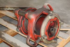lot 886 image: Ridgid Pipe Threader