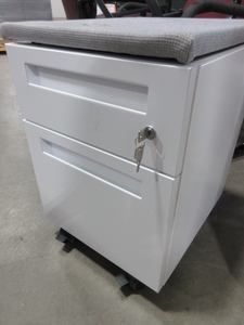 lot 652 image: ALLSTEEL MOBILE FILE PEDESTALS WITH FABRIC TOPS