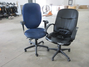 lot 672 image: DAMAGED TASK CHAIRS