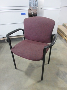 lot 673 image: HOM STACKING, UPHOLSTERED, RECEPTION CHAIRS