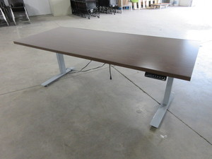 lot 605 image: KIMBALL HEIGHT ADJUSTABLE WORK TABLES WITH POWER AND CORD CONTROL