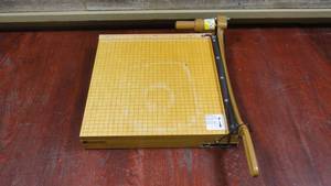 lot 5 image: ACCO Brands Corporation Swingline ClassicCut Ingento Guillotine Trimmer