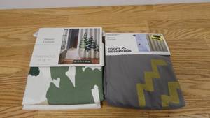 lot 115 image: Set of 2 72 x 72 Shower Curtains-2 Styles