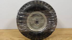 lot 173 image: Set of 2 - 4.103.50-4 Pneumatic Wheels - 30 PSI Max - 4PR - 352 Max Load Set of 2