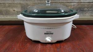 lot 169 image: Rival Crock Pot Slow Cooker Oval Wremovable Stoneware 5 12 QT Model 3750