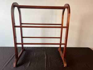 lot 21 image: Vintage Wooden Quilt Rack