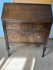 lot 23 image: Vintage Wooden Secretary Desk with Key