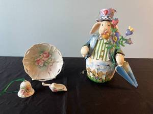 lot 82 image: Handpainted Porcelain Miniatures and Decorative Bunny Figure